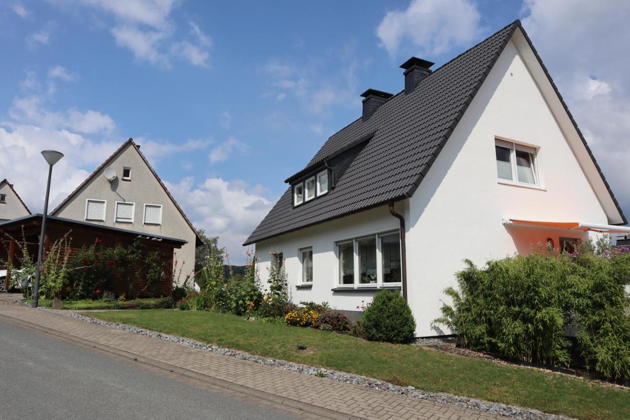 Ferienwohnung Dicke Linde Schmallenberg Exterior foto